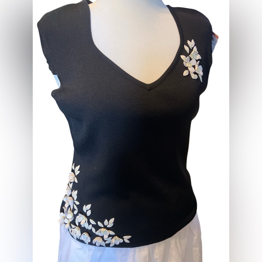 Prima Bella Women’s Y2K 3D Embellished Knit Top Size XL